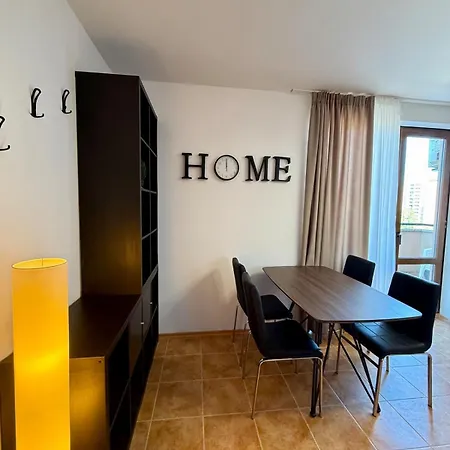 Urban Breeze Сонячний Берег